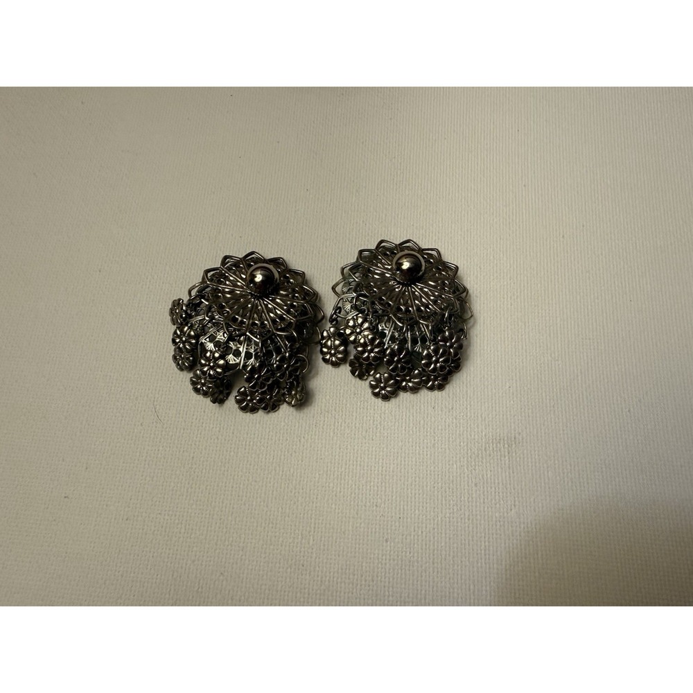 Vintage Silver Tone Filigree Flower Dangle Clip-On Earrings Floral Fringe Boho